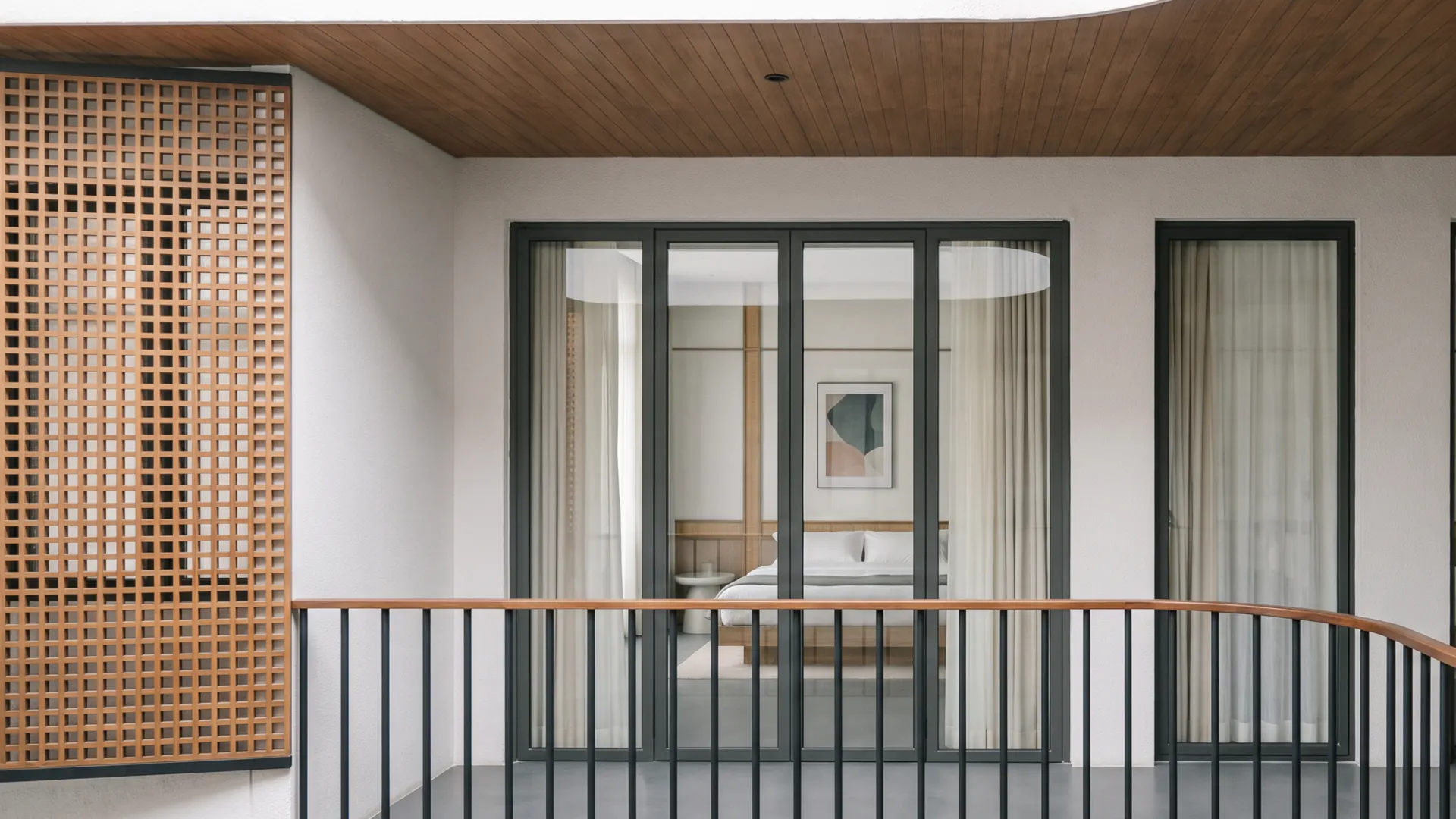 Upper landing and slatted railing